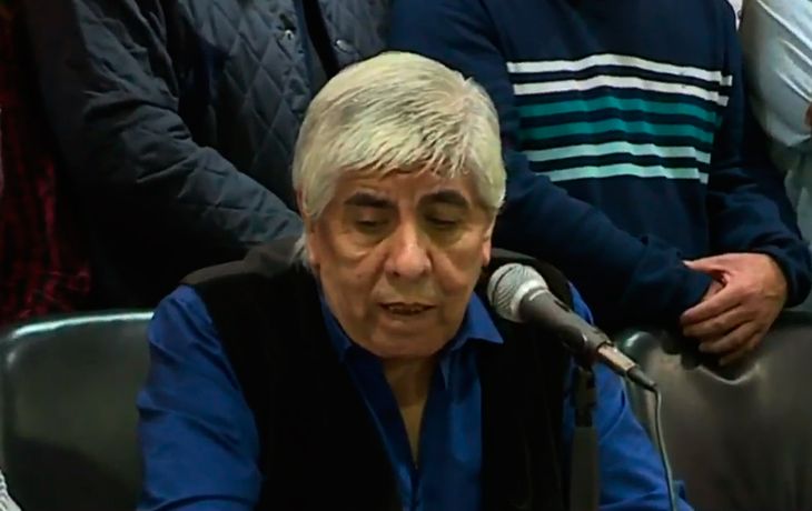 Hugo Moyano, duro contra el Gobierno: Quieren tapar el hambre con cosas que inventan