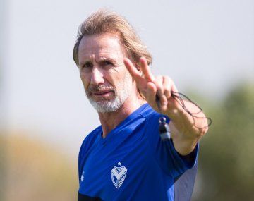Ricardo Gareca es el nuevo entrenador de Vélez: por cuánto tiempo firmó y cuándo debuta