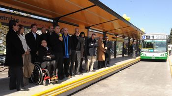 macri inauguro otro metrobus: que se extienda a la provincia macri inauguro otro metrobus: que se extienda a la provincia