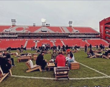 Independiente presentó una nueva alianza y los hinchas explotaron: Hacen asados en la cancha
