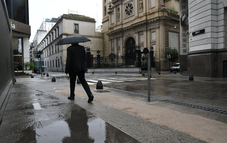 La semana termina con lluvias en la Ciudad: cuándo para