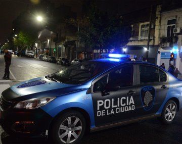 Crimen en Belgrano: la mujer que mató a su pareja en la calle tenía un botón antipánico