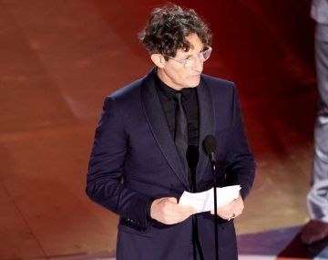 Indignación por el discurso de Jonathan Glazer tras ganar el Oscar a mejor película internacional