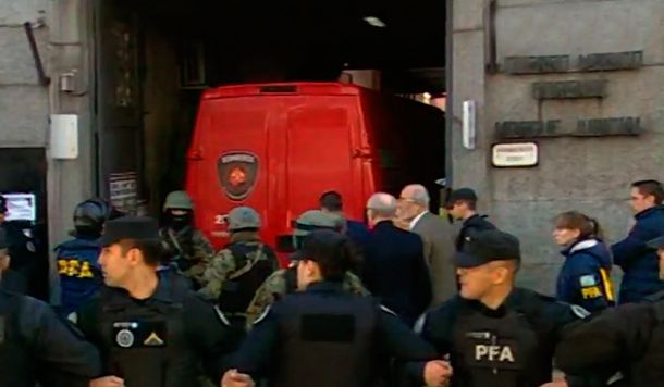 El cuerpo hallado en el río Chubut ya está en la morgue judicial