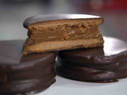 El alfajor argentino que fue elegido como la mejor galletita del mundo: a quién le ganó