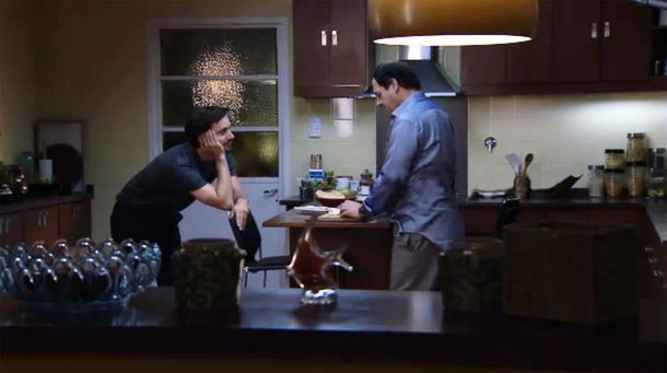 Llegó el final: así fue el reencuentro de Vicuña y Julio Chávez en Farsantes