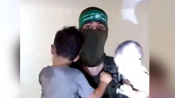 Hay un bebé argentino de 9 meses entre los rehenes de Hamas