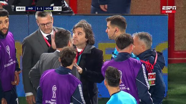 Incidentes en Avellaneda: hinchas de la U de Chile agredieron a los de Independiente