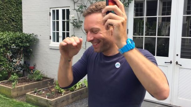 Chris Martin baila Me enamoré de Shakira