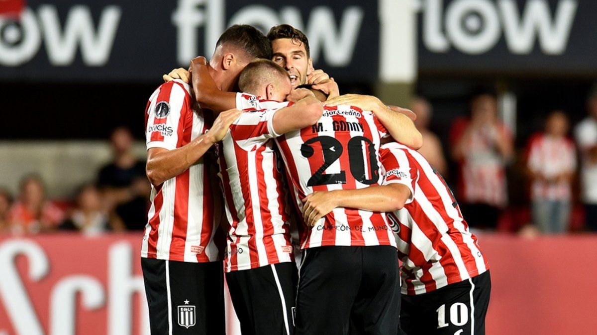 Estudiantes de La Plata vs Club Atletico Independiente Chivilcoy