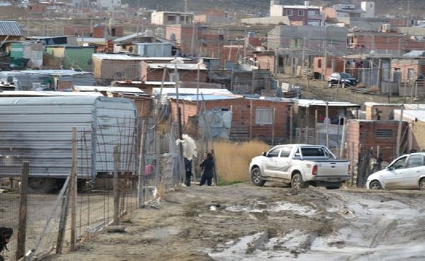 Dos nenes murieron asfixiados al quemarse el colchón donde dormían