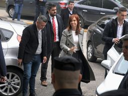 Cristina Kirchner no asistirá el próximo lunes al juicio por la obra pública
