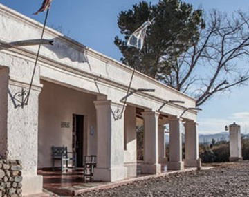 Un pueblo con paisajes de muchos colores y una gastronomía imperdible