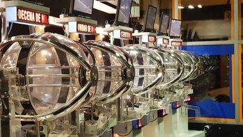 de millonaria a pederlo todo: gano una fortuna en la loteria, pero se quedo sin un centavo por un error de millonaria a pederlo todo: gano una fortuna en la loteria, pero se quedo sin un centavo por un error