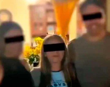 Angelina sigue internada.