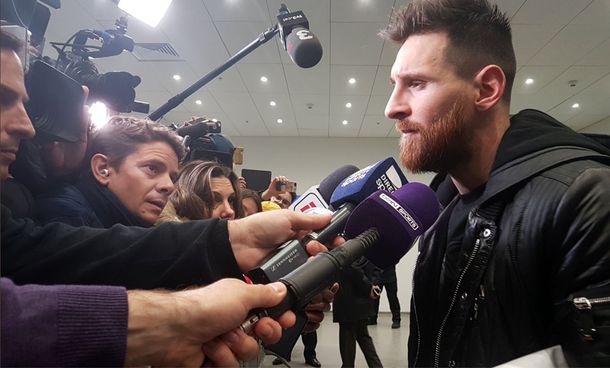 Lionel Messi declarando ante la prensa