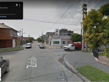 Un juez y su custodio mataron a un ladrón e hirieron a otros dos que quisieron robarle