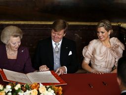 en su gran dia, maxima volvio a deslumbrar con su look en su gran dia, maxima volvio a deslumbrar con su look