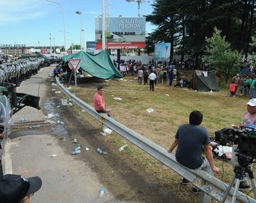 Los trabajadores de Cresta Roja levantaron la protesta en la Autopista Riccheri