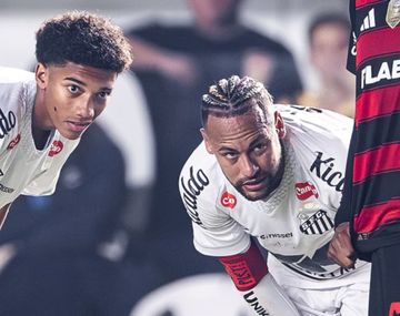 Escándalo en Santos: el hijo de Robinho acusó a Neymar de haberlo agredido en un entrenamiento