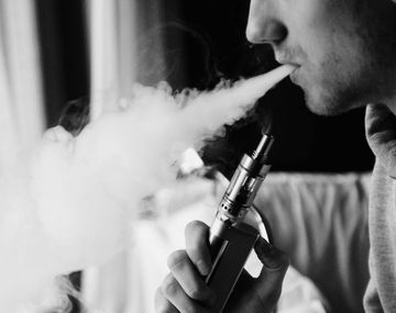 Legisladores analizan prohibir por ley la venta de cigarrillos electrónicos en la Argentina