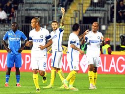 intratable: el doblete de icardi que le dio el triunfo al inter intratable: el doblete de icardi que le dio el triunfo al inter