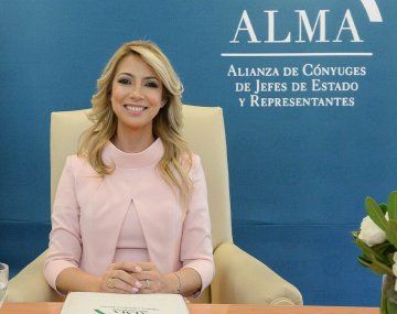 Fabiola Yañez mantuvo un encuentro virtual con primeras damas de Latinoamérica