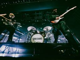 Usted Señalemelo en Niceto. Usted Señalemelo en Niceto.