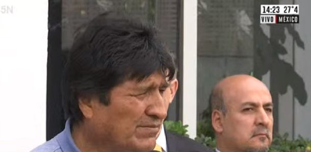 Evo Morales llegó a México: Si algo de delito tengo, es que soy indígena