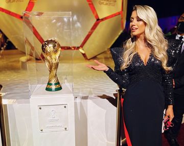 La foto de Morena Beltrán con la Copa del Mundo