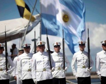 La Armada abre una experiencia única: sorteo para escoltar a la Fragata Libertad