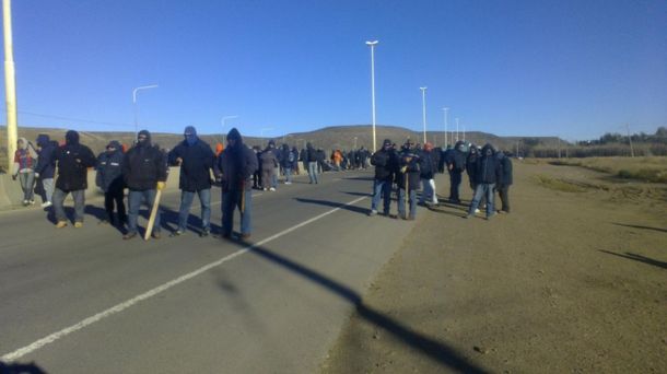 PAE ratificó la condición de que se levanten piquetes para un acuerdo