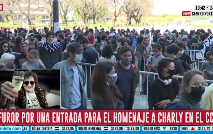 Furor por una entrada para el cumpleaños de Charly García en el CCK