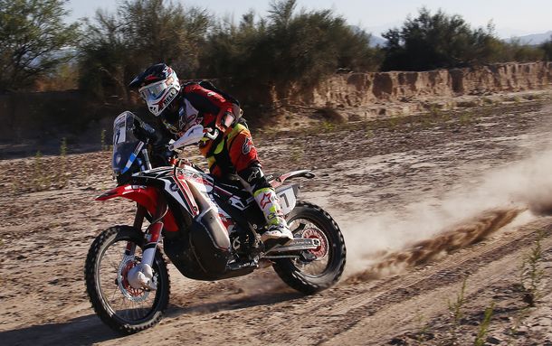 Otra gran actuación de Kevin Benavides en el Dakar 2016