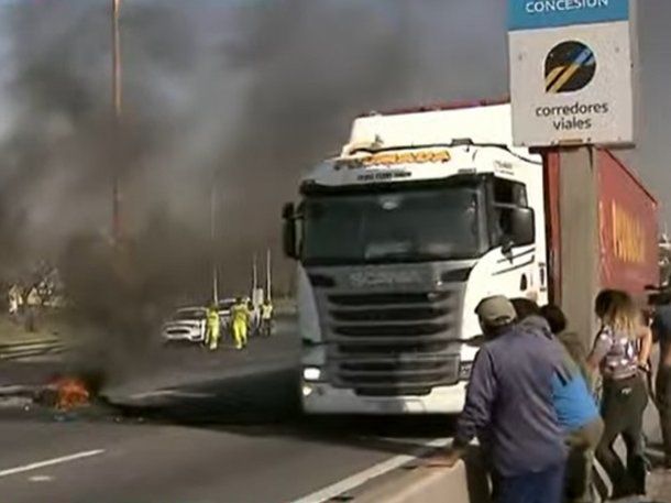 Tras cuatro horas de piquete, levantaron el corte en la Autopista Riccheri