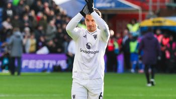 lisandro martinez volvio a jugar en manchester united tras casi 10 meses lisandro martinez volvio a jugar en manchester united tras casi 10 meses