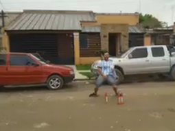 Hincha de Atlético Tucumán celebra el ingreso del Decano a la Copa Libertadores 2017 Hincha de Atlético Tucumán celebra el ingreso del Decano a la Copa Libertadores 2017
