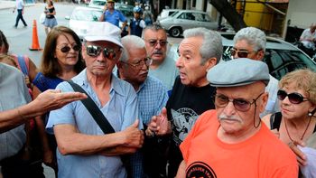 El 38% de los jubilados dice que sus ingresos no les alcanzan para vivir El 38% de los jubilados dice que sus ingresos no les alcanzan para vivir