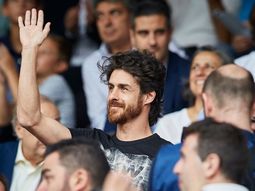 VIDEO: Pablo Aimar fue a ver al Valencia y fue ovacionado por todo el estadio