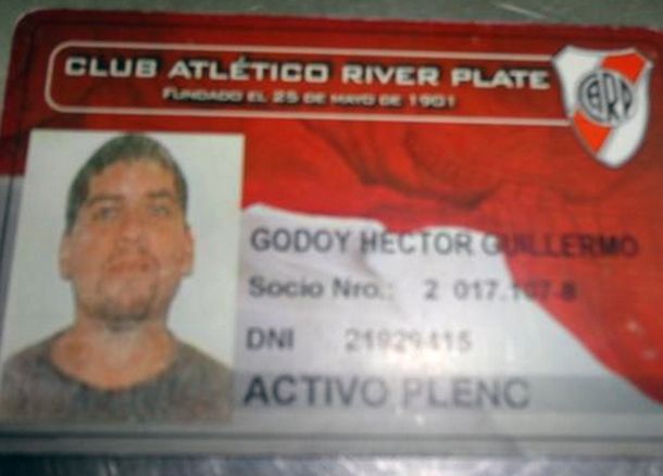 Difunden el carnet y la entrada del barra de River agredido en el Monumental