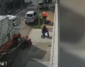 Soderos héroes: embistieron con su camión a motochorros que atacaban a una mujer