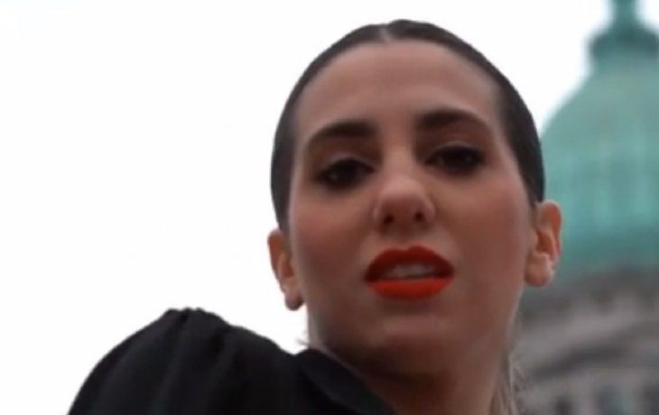 Cinthia Fernández enfurecida: ¡Chorros! ¡Delincuentes! ¡Cómo roban boletas!
