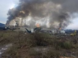El avión llevaba 101 personas a bordo; no hay muertos