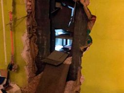 golpe boquetero a una casa de cambio en la plata: robaron $120 mil golpe boquetero a una casa de cambio en la plata: robaron $120 mil