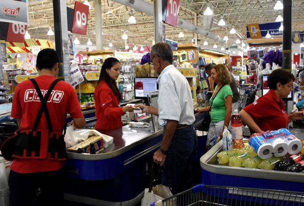 Empleados de supermercados cobrarán bono de fin de año: a quiénes corresponde y de cuánto es
