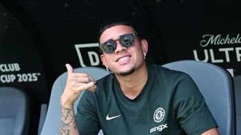 francia, implacable con kendry paez antes de su llegada a river: ¿sale de noche? francia, implacable con kendry paez antes de su llegada a river: ¿sale de noche?