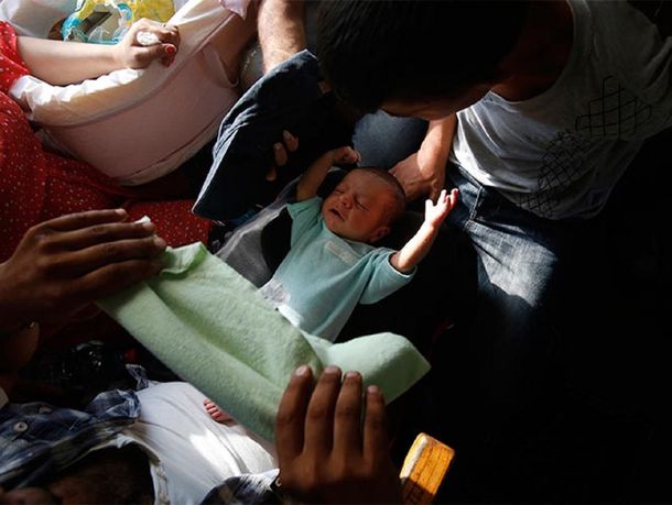 Insólito: se fueron de vacaciones y dejaron a su bebé en una caja fuerte