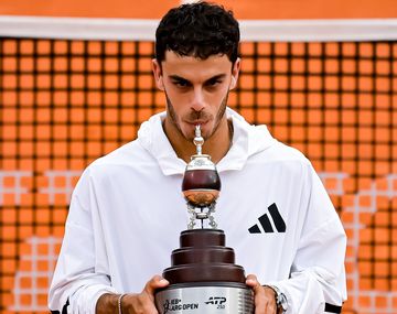 Francisco Cerúndolo venció a Luciano Darderi y es campeón del Argentina Open 2026