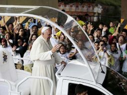 el papa saludo a presas en asuncion el papa saludo a presas en asuncion
