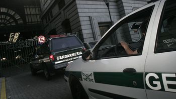 asesinaron a un gendarme de un balazo durante un operativo de control vehicular en sarandi